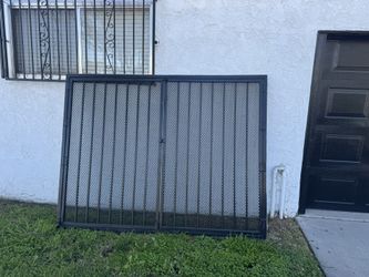 Gate
