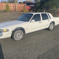 Lincoln Town Car