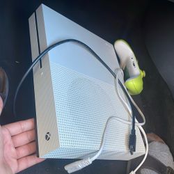Xbox One S 