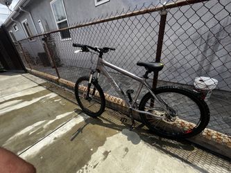 Marin Axc 01.2 for Sale in Los Angeles CA OfferUp
