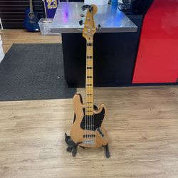 Squier By Fender 1970 Jazz Bass Guitar 201248