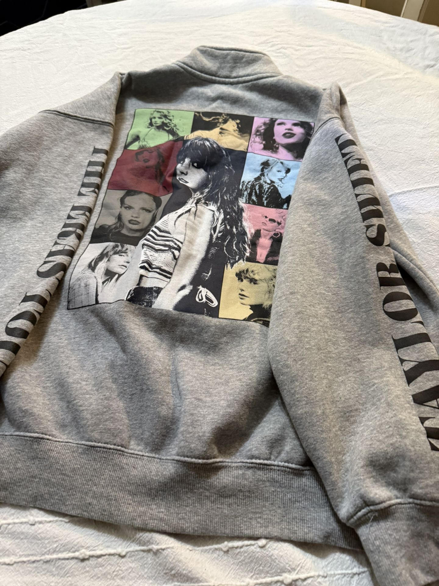 Taylor swift The Eras Tour Size S