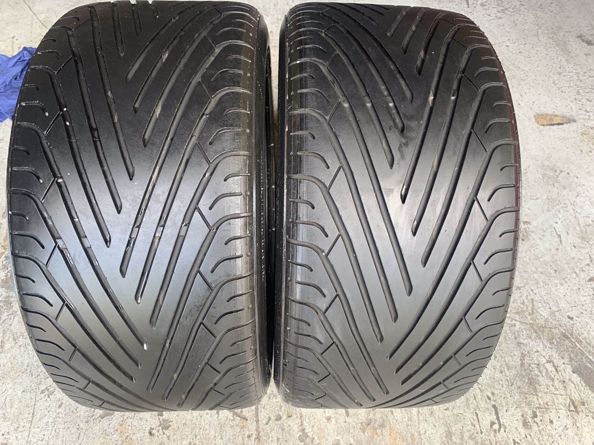 Two tires 285/40/19 Yokohama Advan Sport with 80% left mint