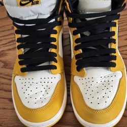 Jordan 1 Retro High OG
Yellow Ochre Size 7.5 
