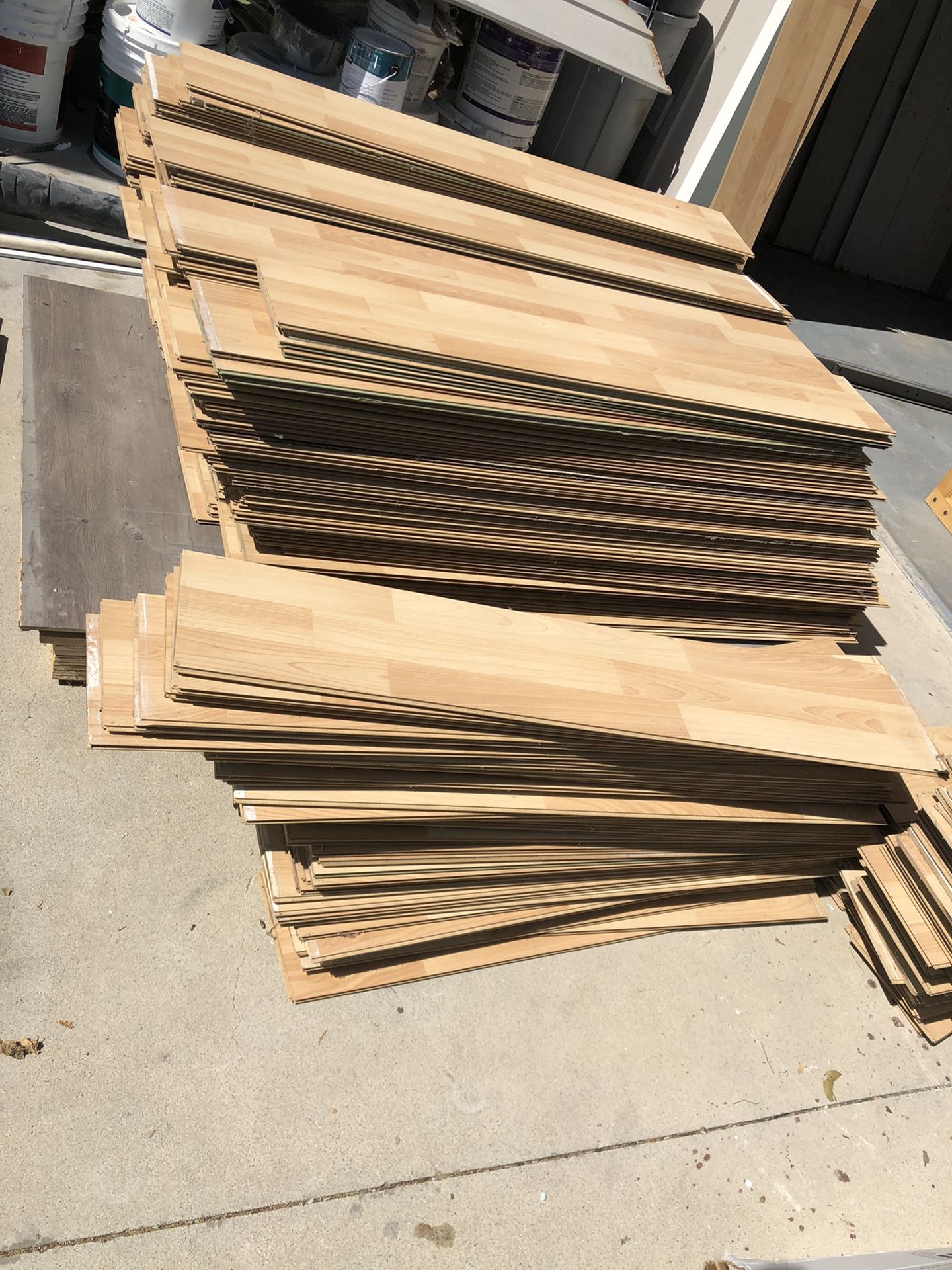 Almosr free over 1000 sq ft laminated wood $100 today only