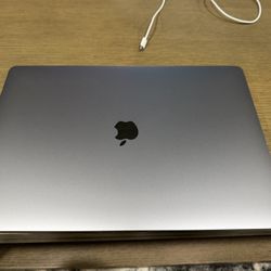 Macbook Pro 16 Inch 2019 500GB SSD 32GB Ram
