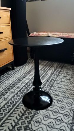 Accent Table