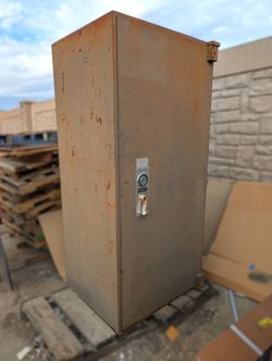 Very Large Maximum Security Safe | Comes w/ New Lock