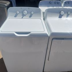 Nice Big Hotpoint Washer And Dryer Set