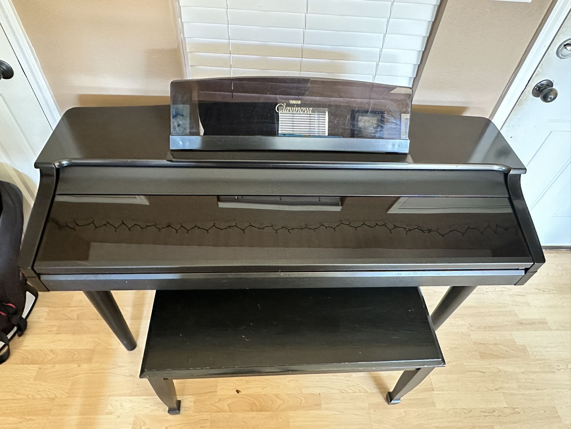 Yamaha Clasinova Piano