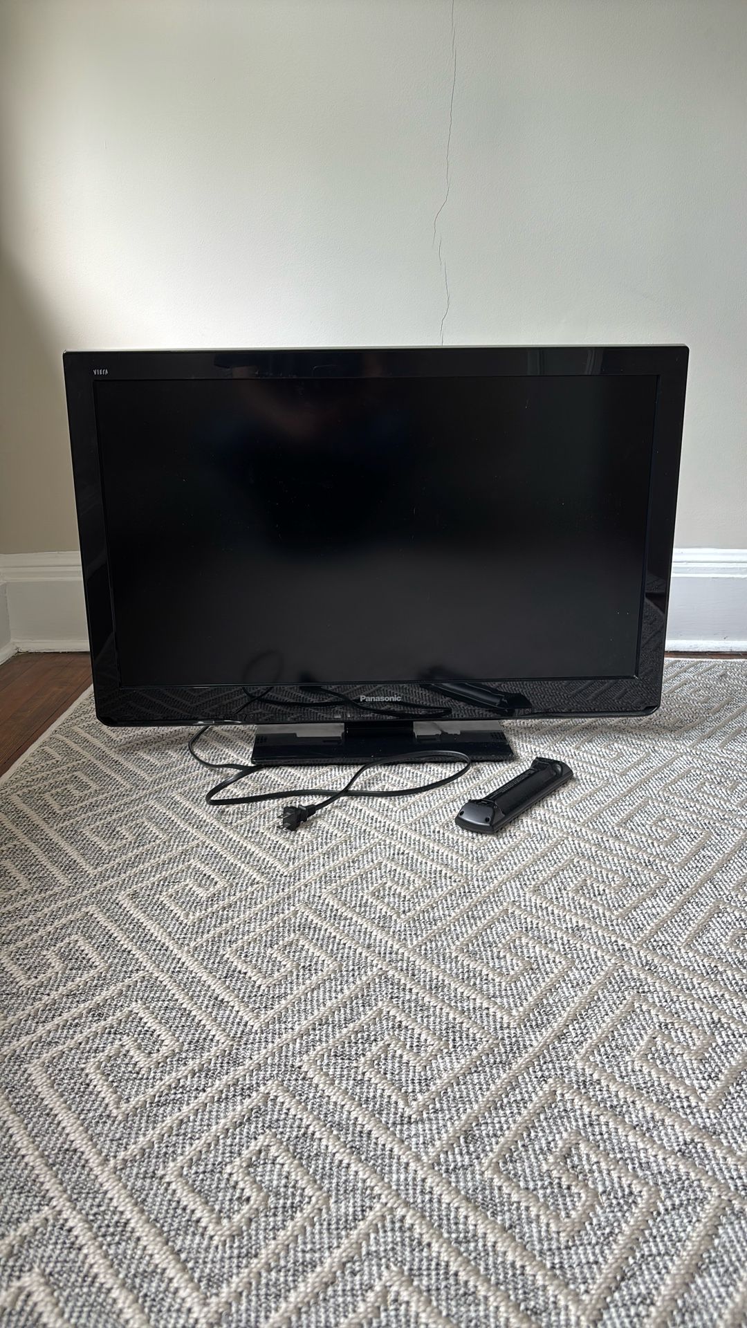 32” LCD Panasonic TV