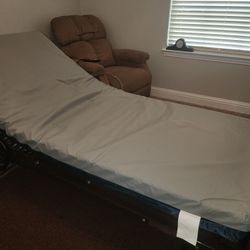 Electric Adjustable Bed with Mattress & Remote – Good Condition