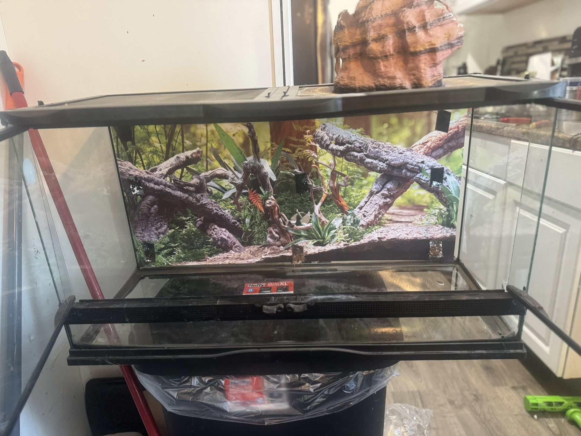 Zoo Med Double Door Naturalistic Terrarium, 36" L X 18" W X 18" H