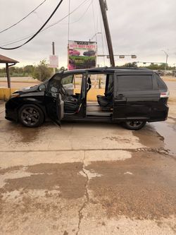 2011 Toyota Sienna