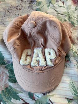 Baby gap hat