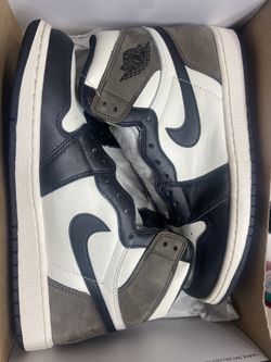 Nike Air Jordan 1 Mocha High Size 10.5 Ds