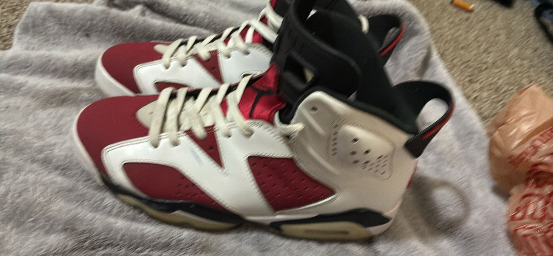 Air Jordan 6 @Carmine”