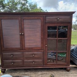 ARMOiRE