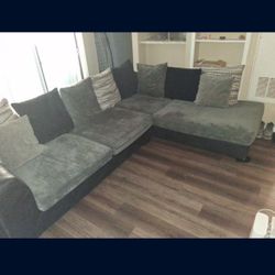 Sectional & Queen Bed W/ Mattress 