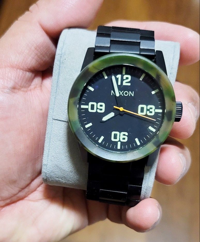 Nixon Private SS Matte Black / Camo