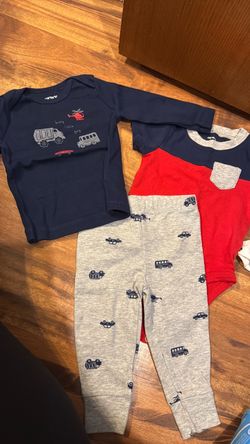 Baby clothes 3 piece set  9 months
