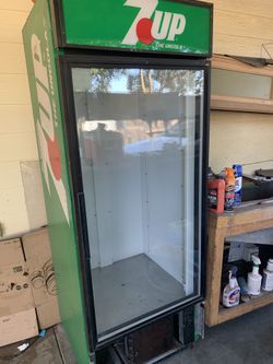 7 UP Bar Fridge