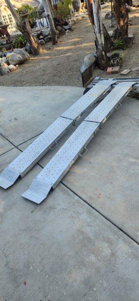 folding aluminum heavy duty ramps 2400lbs
