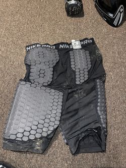 Nike Pro pants padding