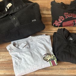Men’s Size Medium Clothing Bundle 