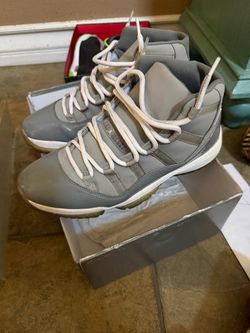 Jordan retro 11 2010 size 10