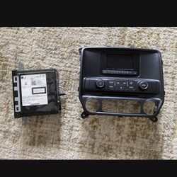 Original GM 2014 Silverado Head Unit And Cd Player