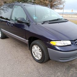 1999 Plymouth Voyager