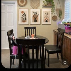 Selling This 35 In. Round Table W/ 4 Chairs