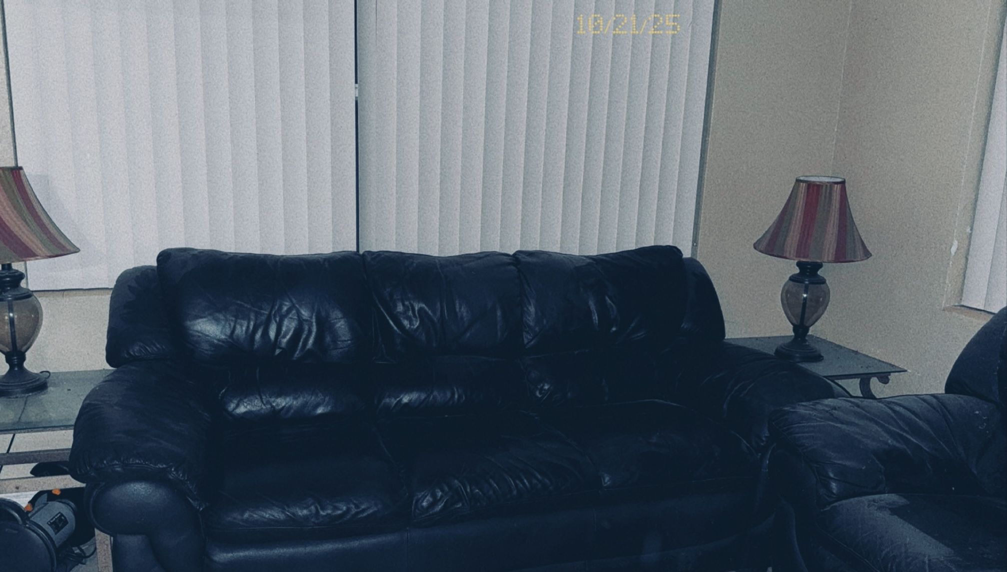 50 Set With 2 End Table