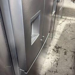 Whirlpool Refrigerator 