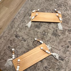 Hanging shelves