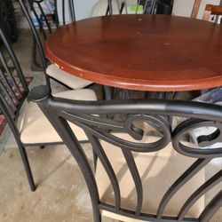 Dining Room Table Seats 4 And 4 Additional Chairs Office 