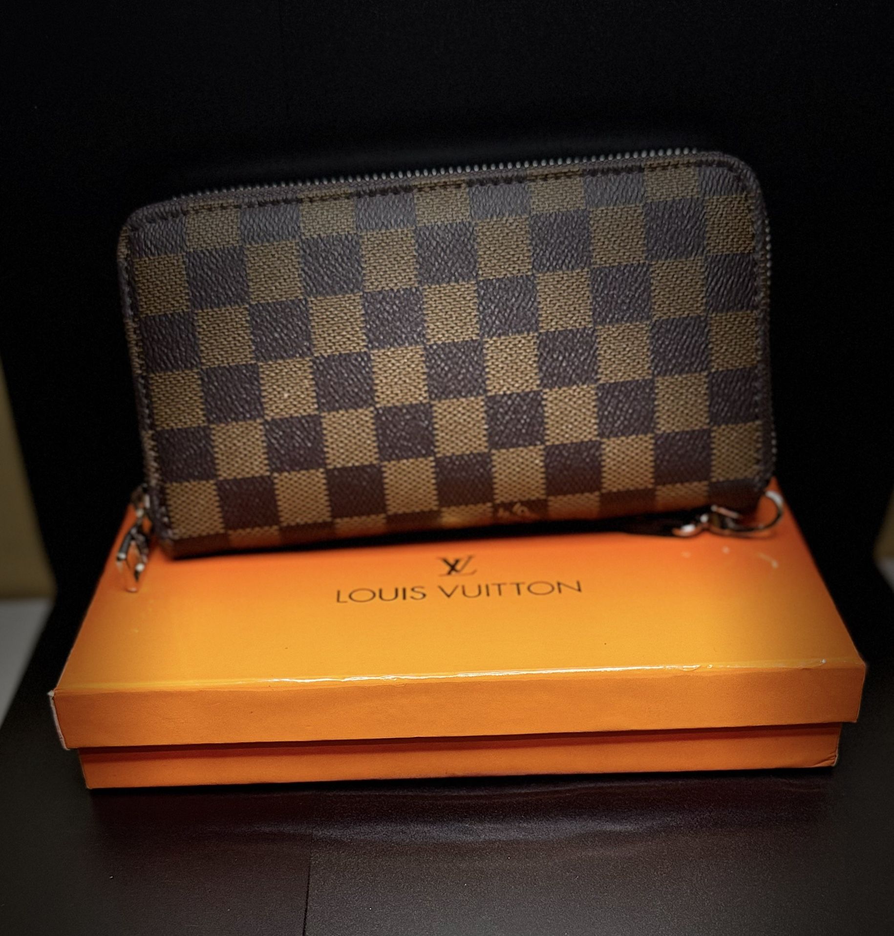 Luis Vuitton Brown Leather Purse