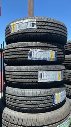 VENDO SET DE LLANTAS NUEVAS 205/65R16 GOODYEAR