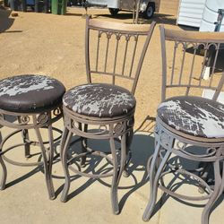 3 Bar Stools