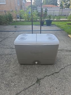 Cooler rubbermaid