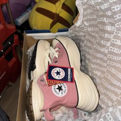 Brand New  Converse SURGE TRAINER HI
