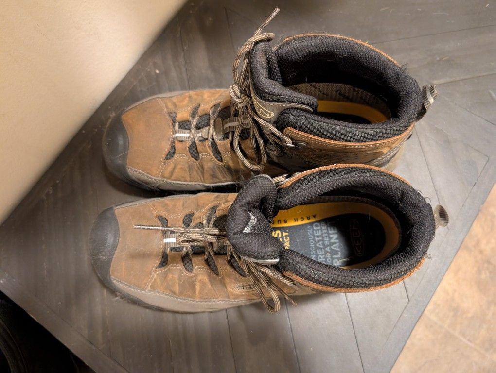 Keen Size 12 Waterproof Shoes