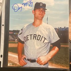 Autographed Denny McLain Detroit Tigers 8x10 Photo. Good, mid, condition.