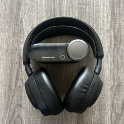 Steel Series Nova Pro Headset