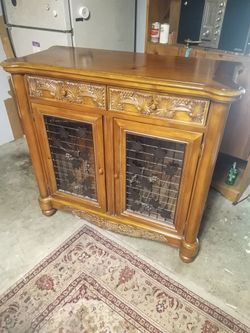 Solid wood wine cabinet
