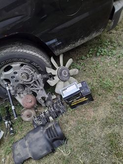 Car parts off 5.3 motor