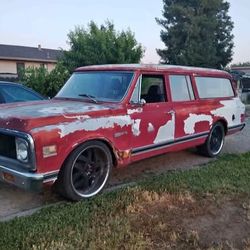1970 Chevrolet Chevy Suburban 