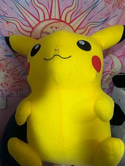 Giant Pikachu