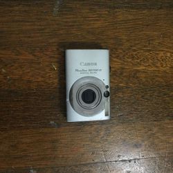 Canon PowerShot ELPH SD1100 IS 8.0 MP Digital Camera